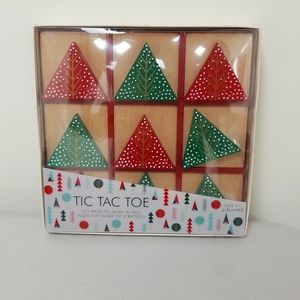 Wooden Red and Green Christmas Tree Tic Tac Toe game. New in box.